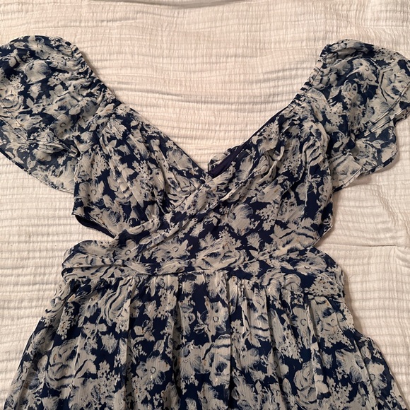 Aqua Tiered Cut-Out Floral Dress - NWT - Size L - Picture 7 of 13
